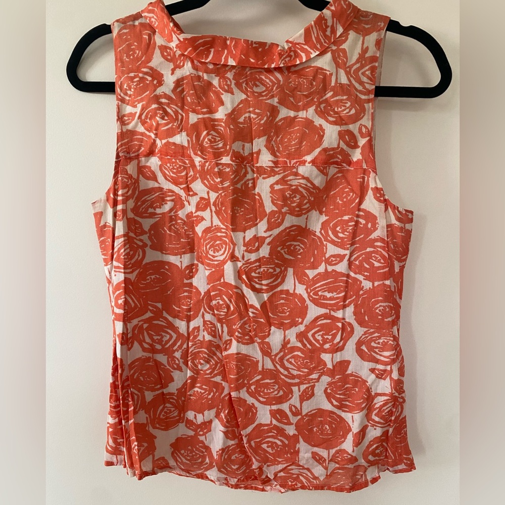 JCREW White and Orange Floral Patterned Blouse, Sleeveless, Back Zipper. Size 6